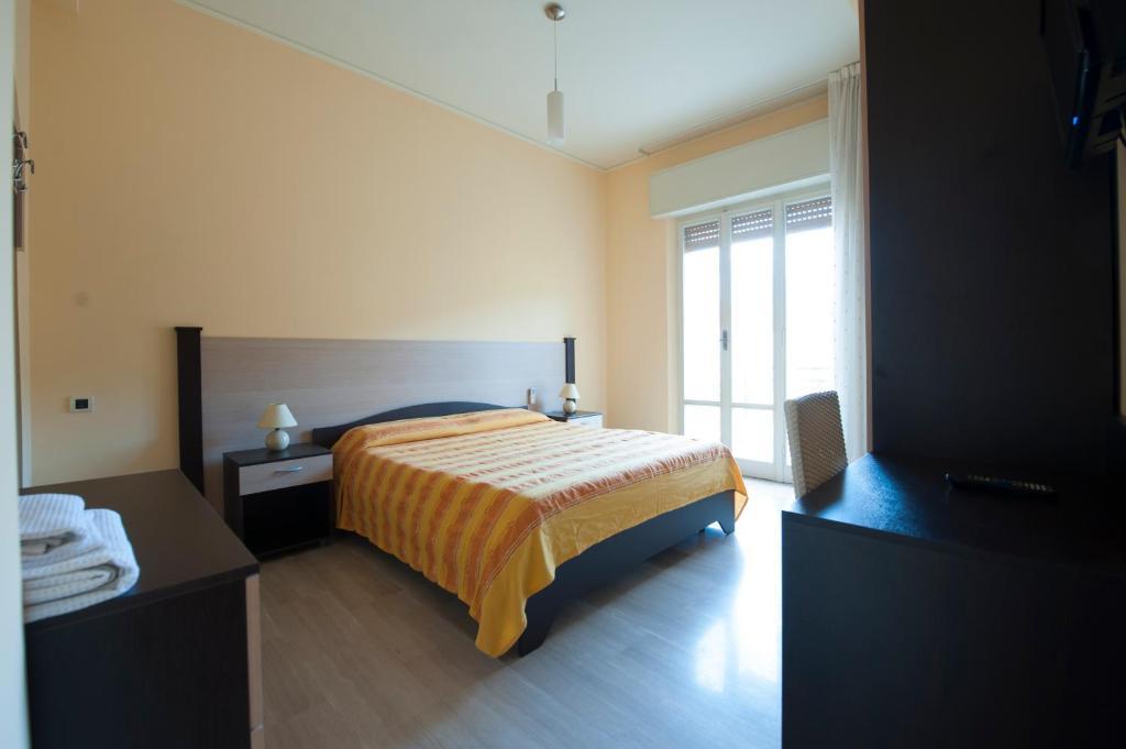 Bed and Breakfast Aragonese à Reggio de Calabre Chambre photo