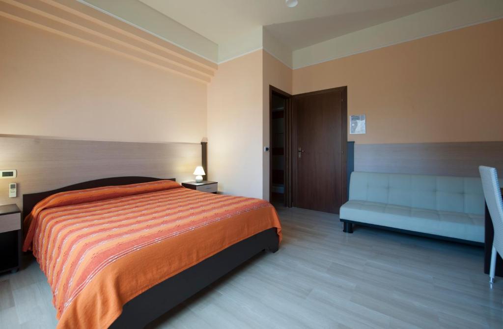 Bed and Breakfast Aragonese à Reggio de Calabre Chambre photo
